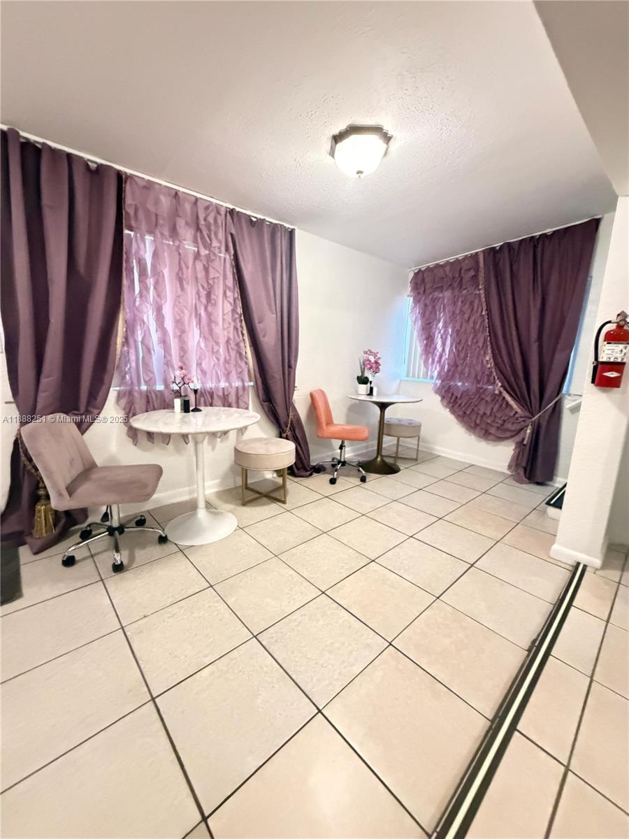 TOWN OF MODELO (DANIA) B- - Residential