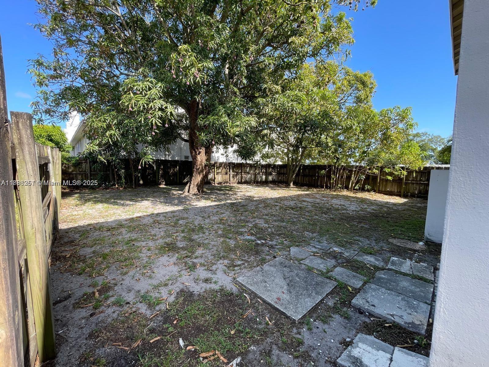 TOWN OF MODELO (DANIA) B- - Residential