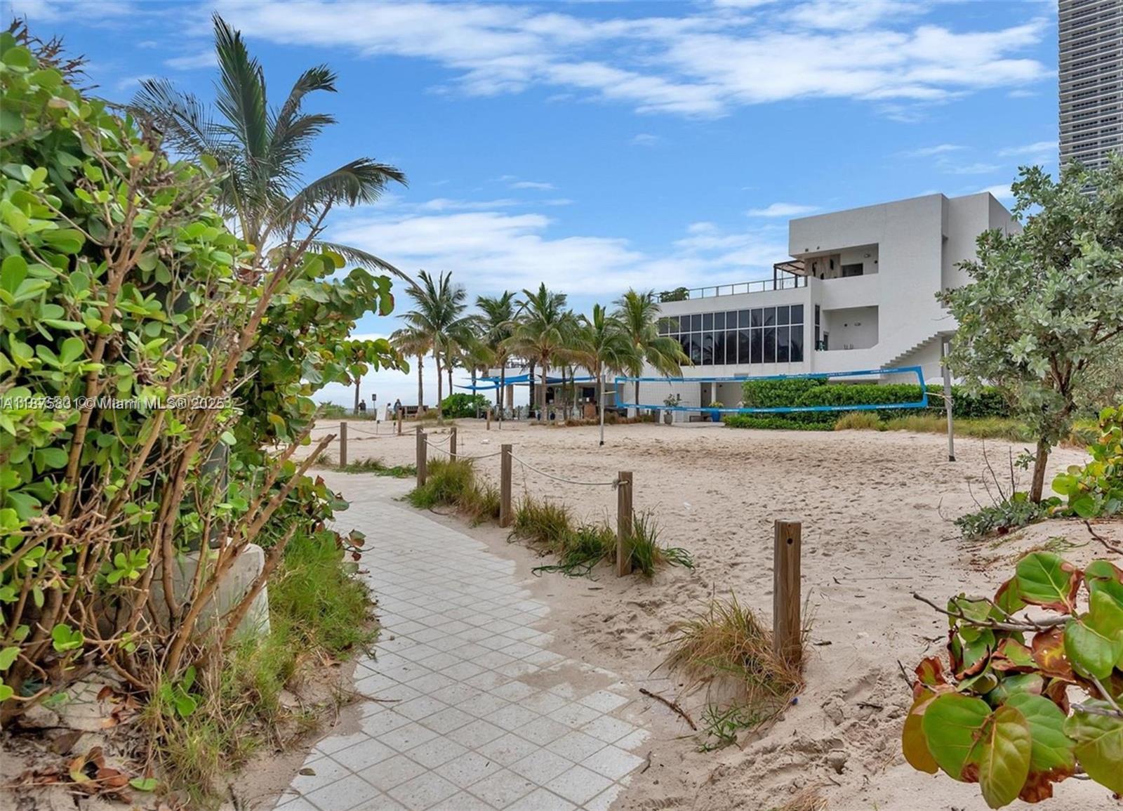 SIAN OCEAN RESIDENCES CON - Residential