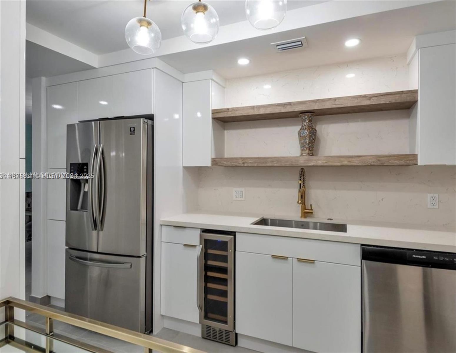 SIAN OCEAN RESIDENCES CON - Residential