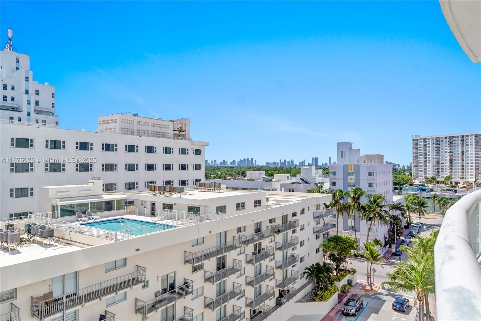 LA TOUR CONDO - Residential Lease