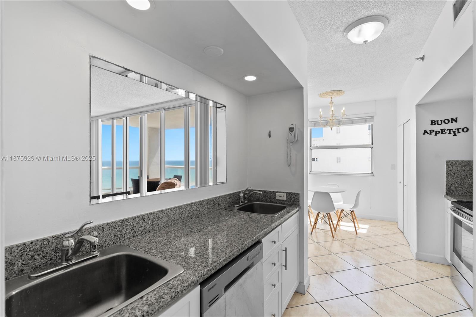 LA TOUR CONDO - Residential Lease