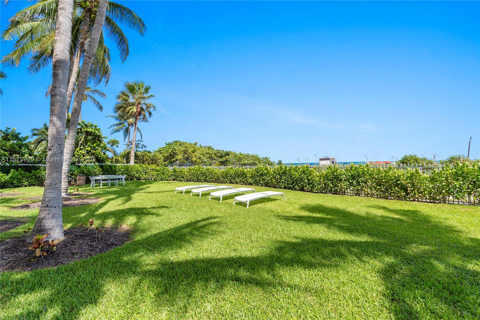 LA TOUR CONDO - Residential Lease