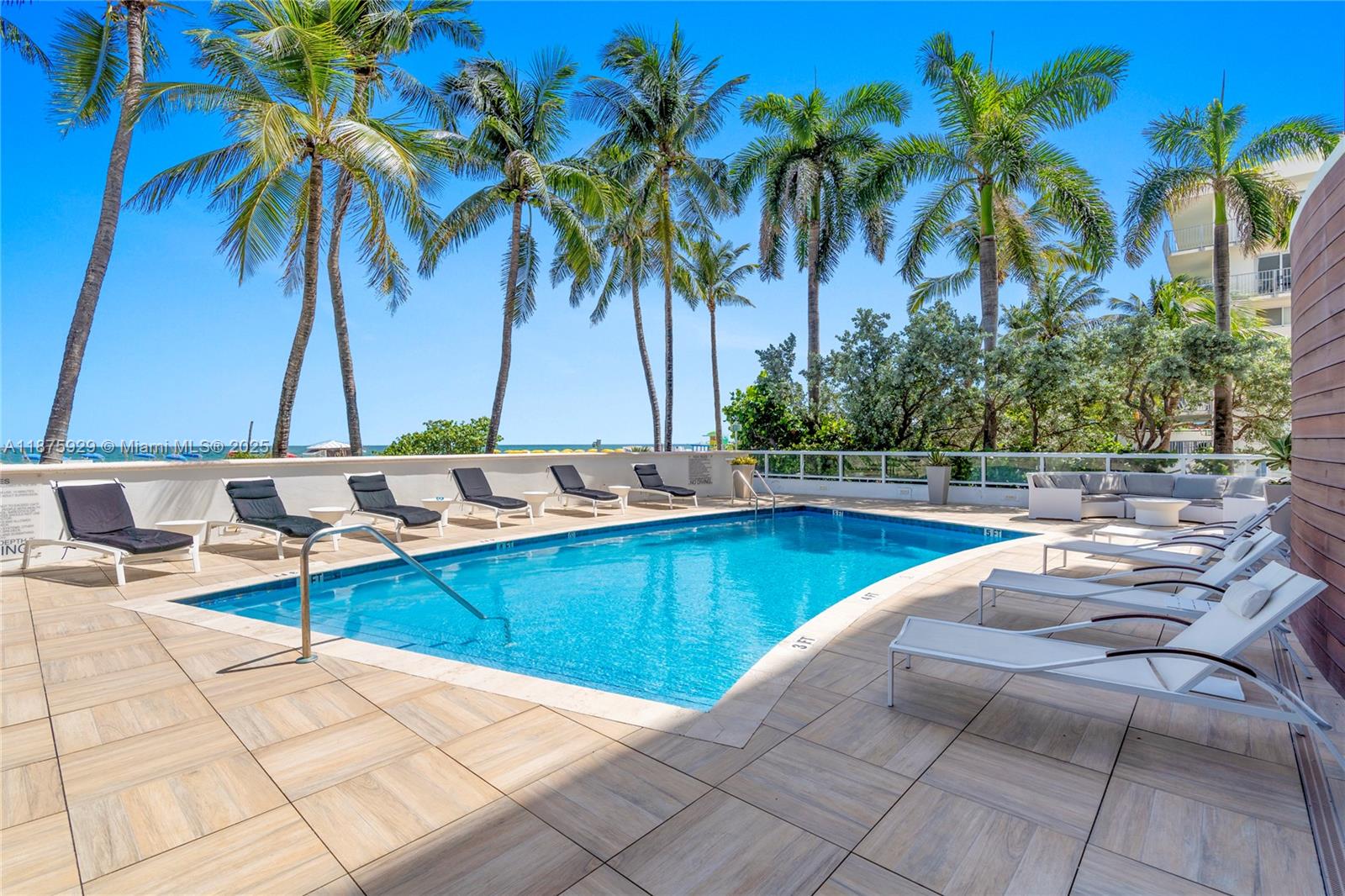 LA TOUR CONDO - Residential Lease