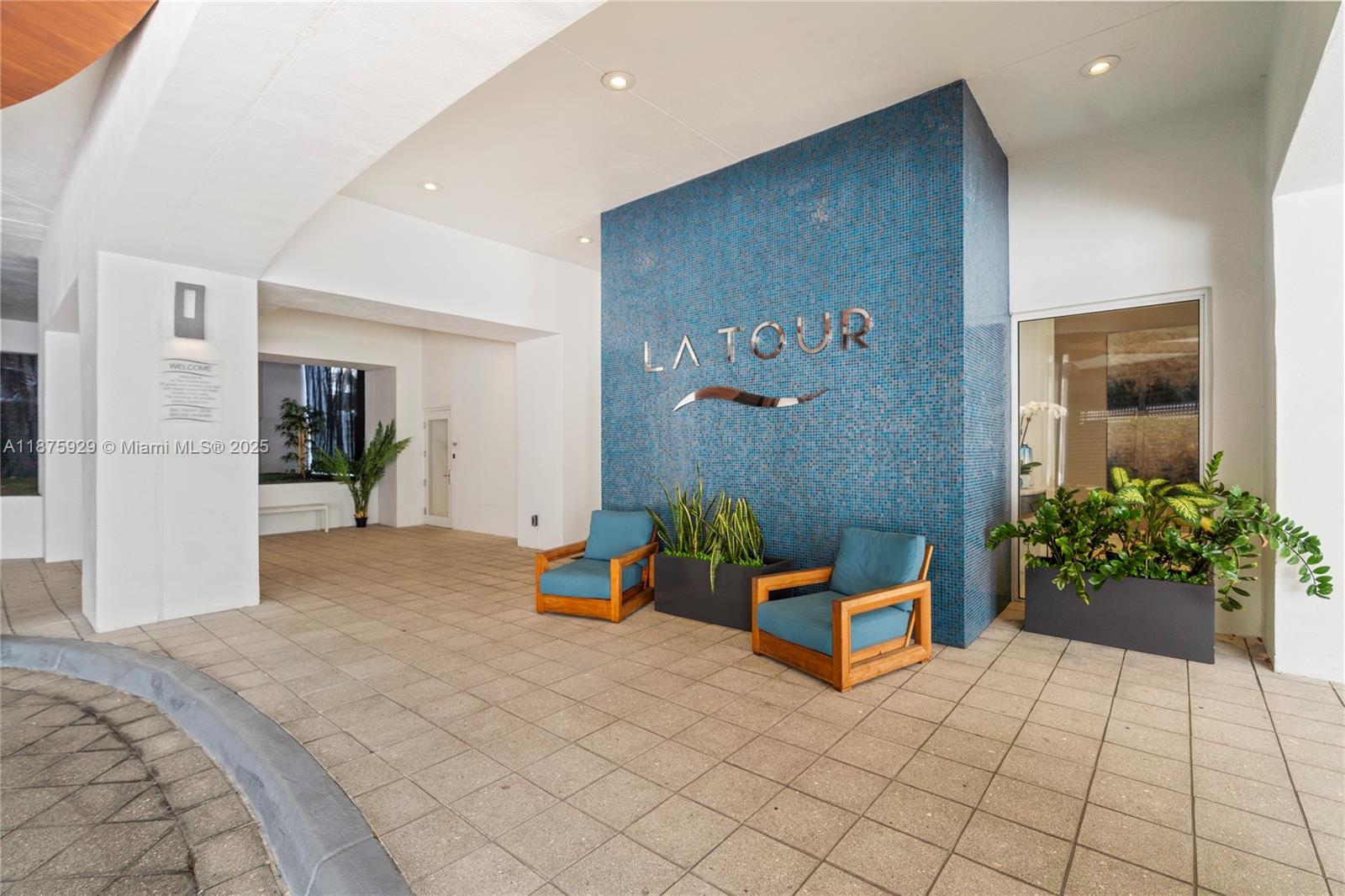 LA TOUR CONDO - Residential Lease