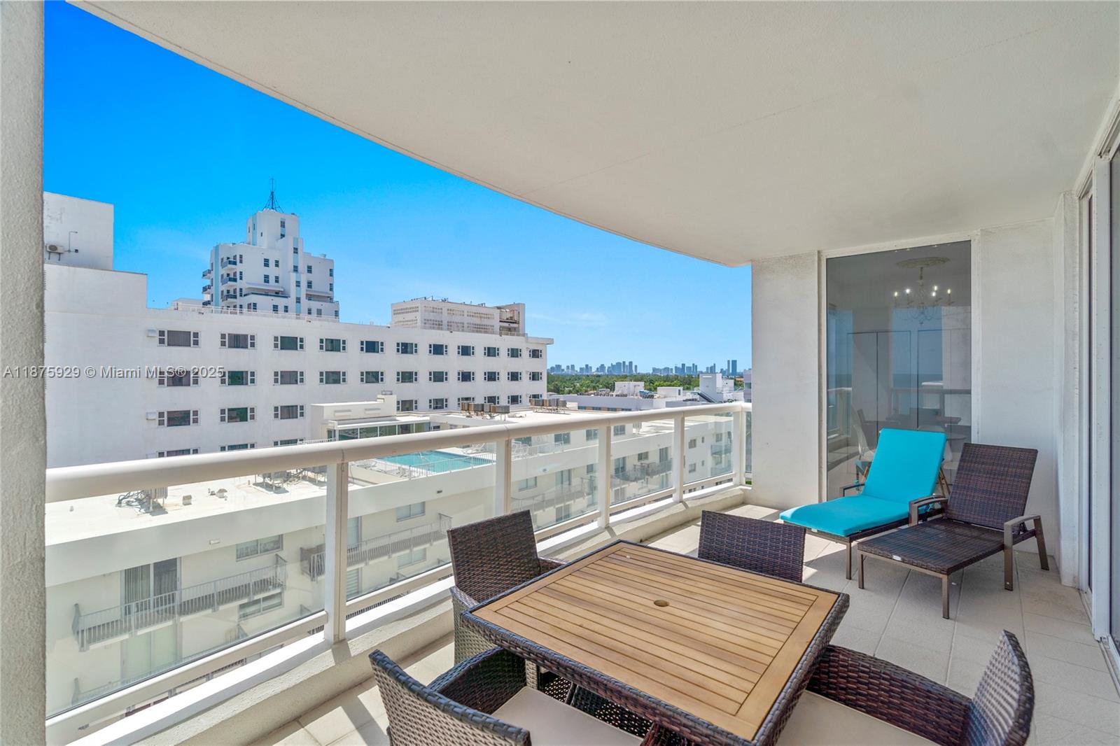 4201 Collins Ave 701