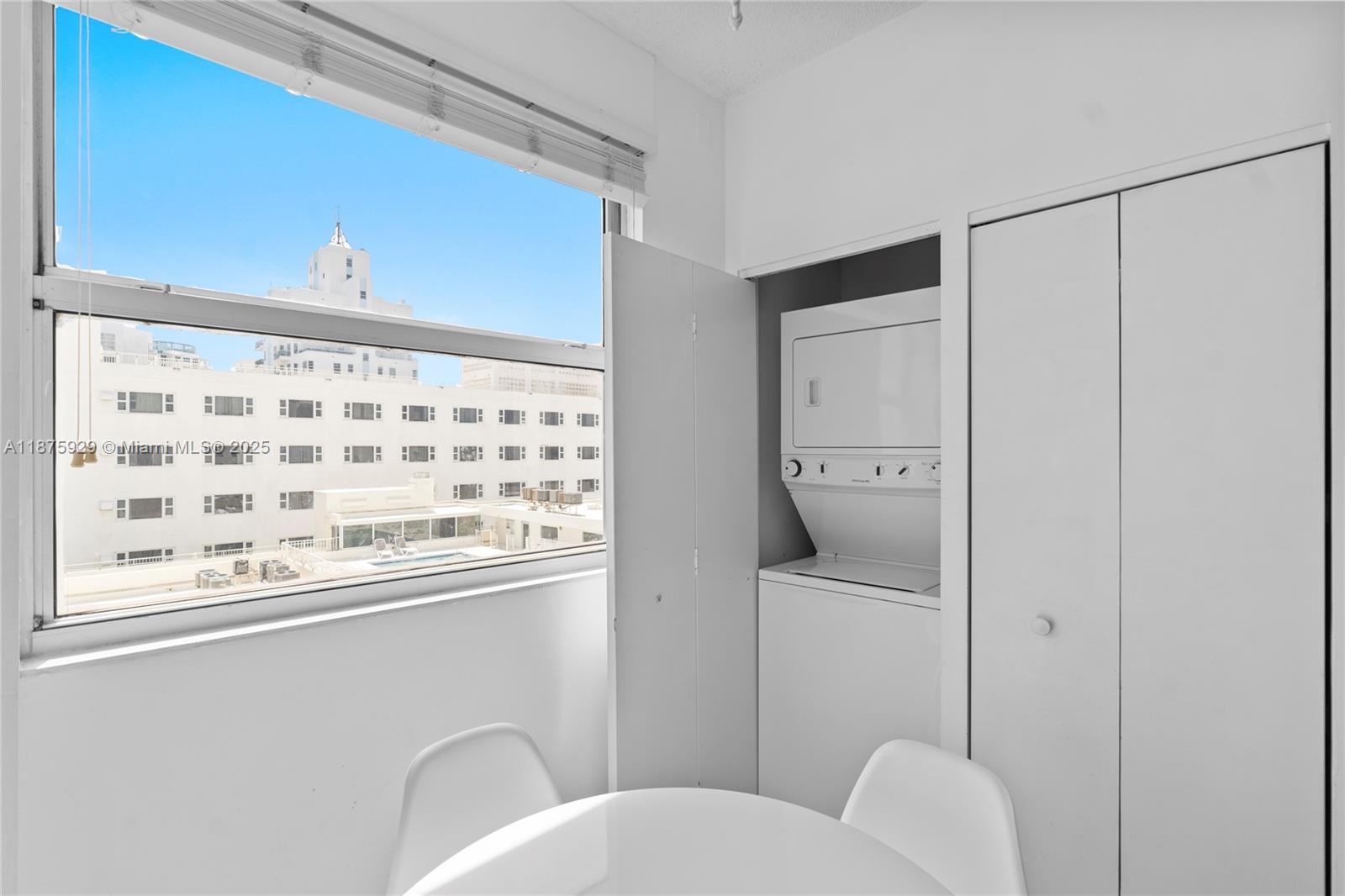 LA TOUR CONDO - Residential Lease