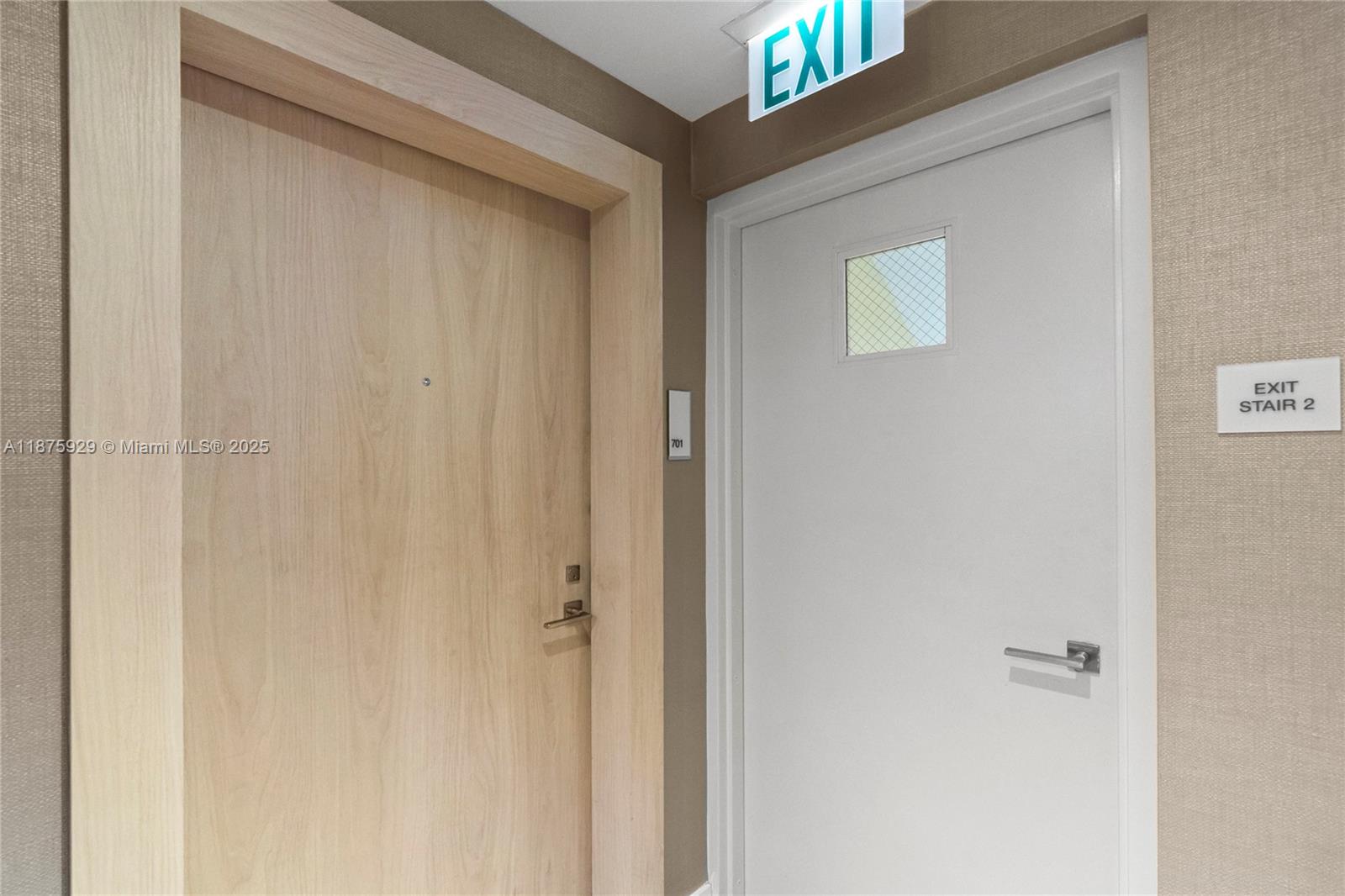 LA TOUR CONDO - Residential Lease