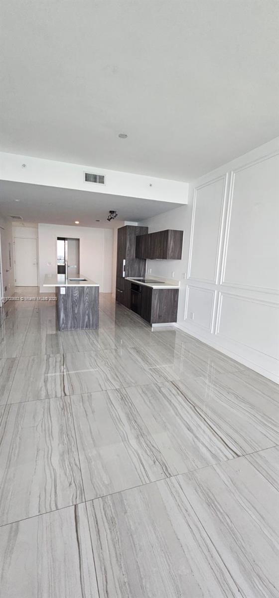 Breathtaking view , this 2 bedrooms is located in one of the most demanded building in Edge Water . The amenities are amazing and countless . The location is extremely convenient , close to the design district , south beach and Brickell .
The unit is in perfect condition !
EQUAL HOUSING OPPORTUNITY.