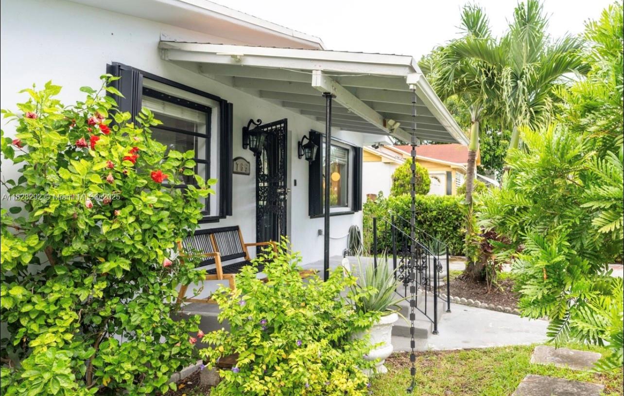 Investors and house hackers! Fully renovated income-producing 3BD/2BA home smartly split into a 2/1 and 1/1 with separate entrances. Operates as a long-term rental (back) and high-performing Airbnb (front) with Superhost status. Secure and gated with 2 front parking spots behind an electric gate and 1–2 more via rear access. Shared laundry keeps maintenance low. Large backyard, turnkey condition and excellent cash flow potential. Located minutes from Wynwood, Midtown and the Design District in a fast-appreciating area.