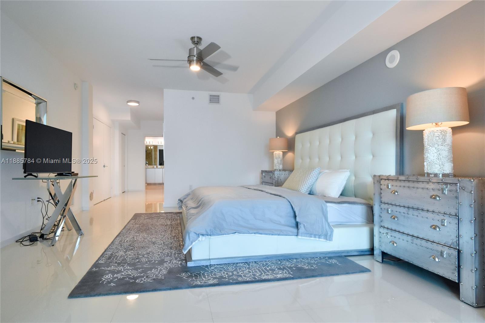 3030 AVENTURA CONDO - Residential