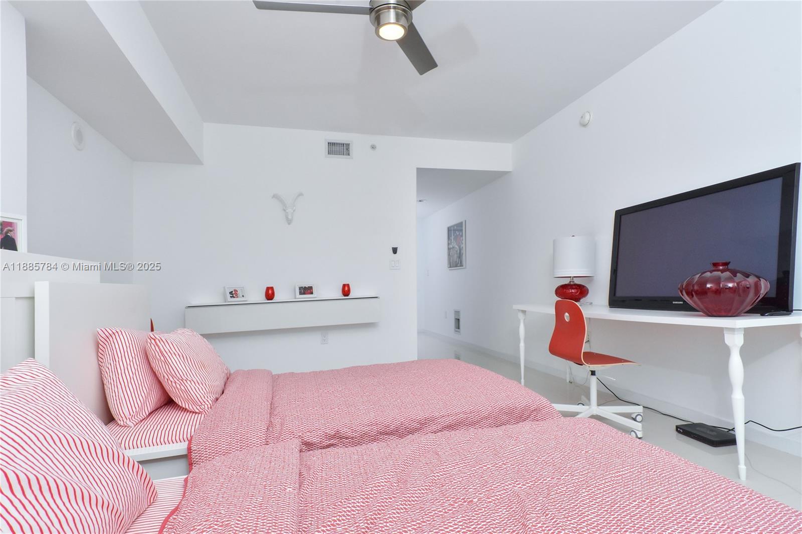 3030 AVENTURA CONDO - Residential