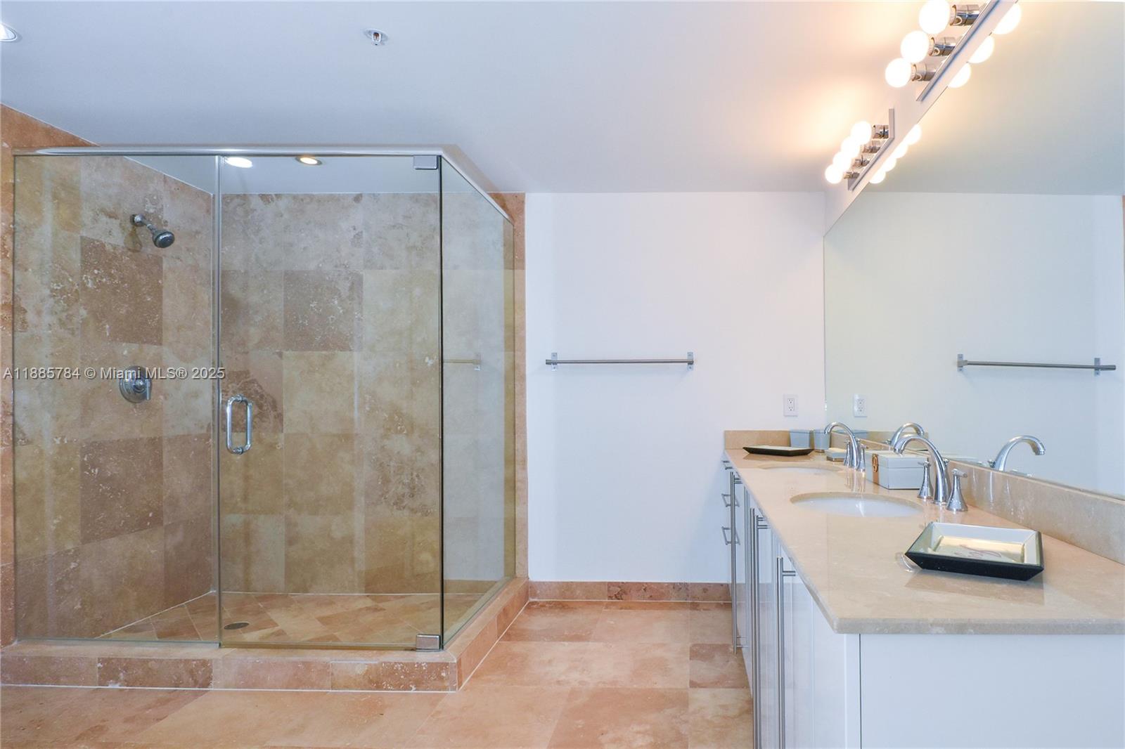 3030 AVENTURA CONDO - Residential