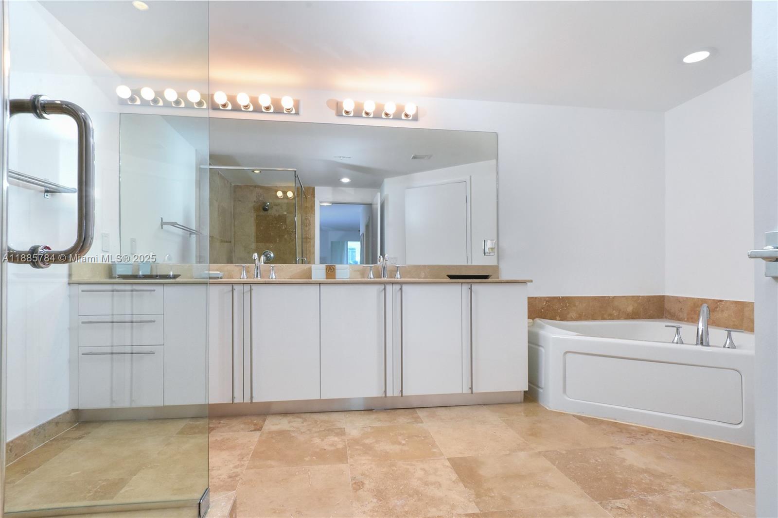 3030 AVENTURA CONDO - Residential