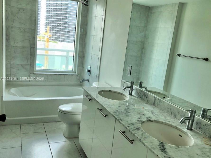 950 Brickell Bay Dr 1701