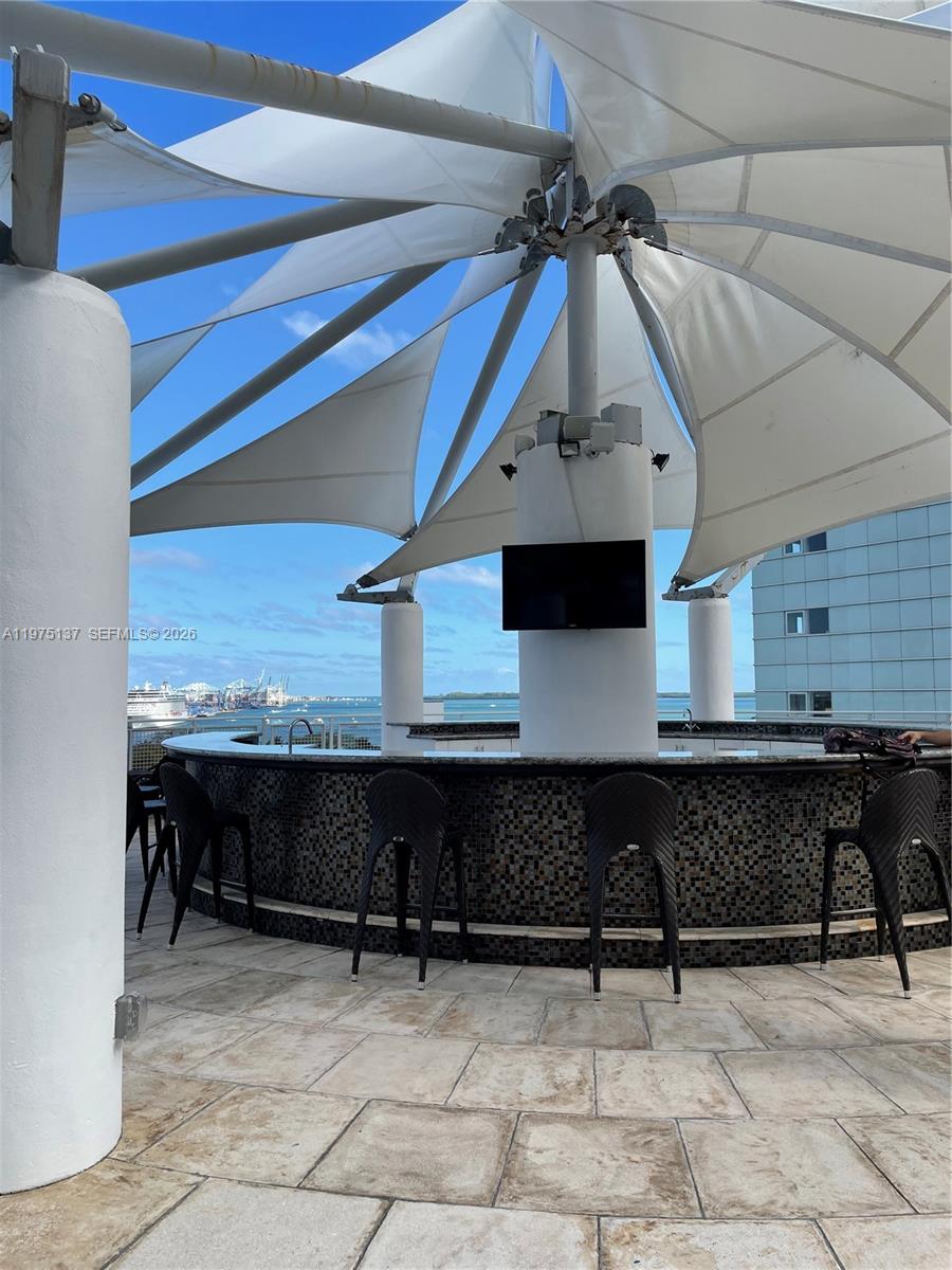 VIZCAYNE SOUTH CONDO - Residential Lease