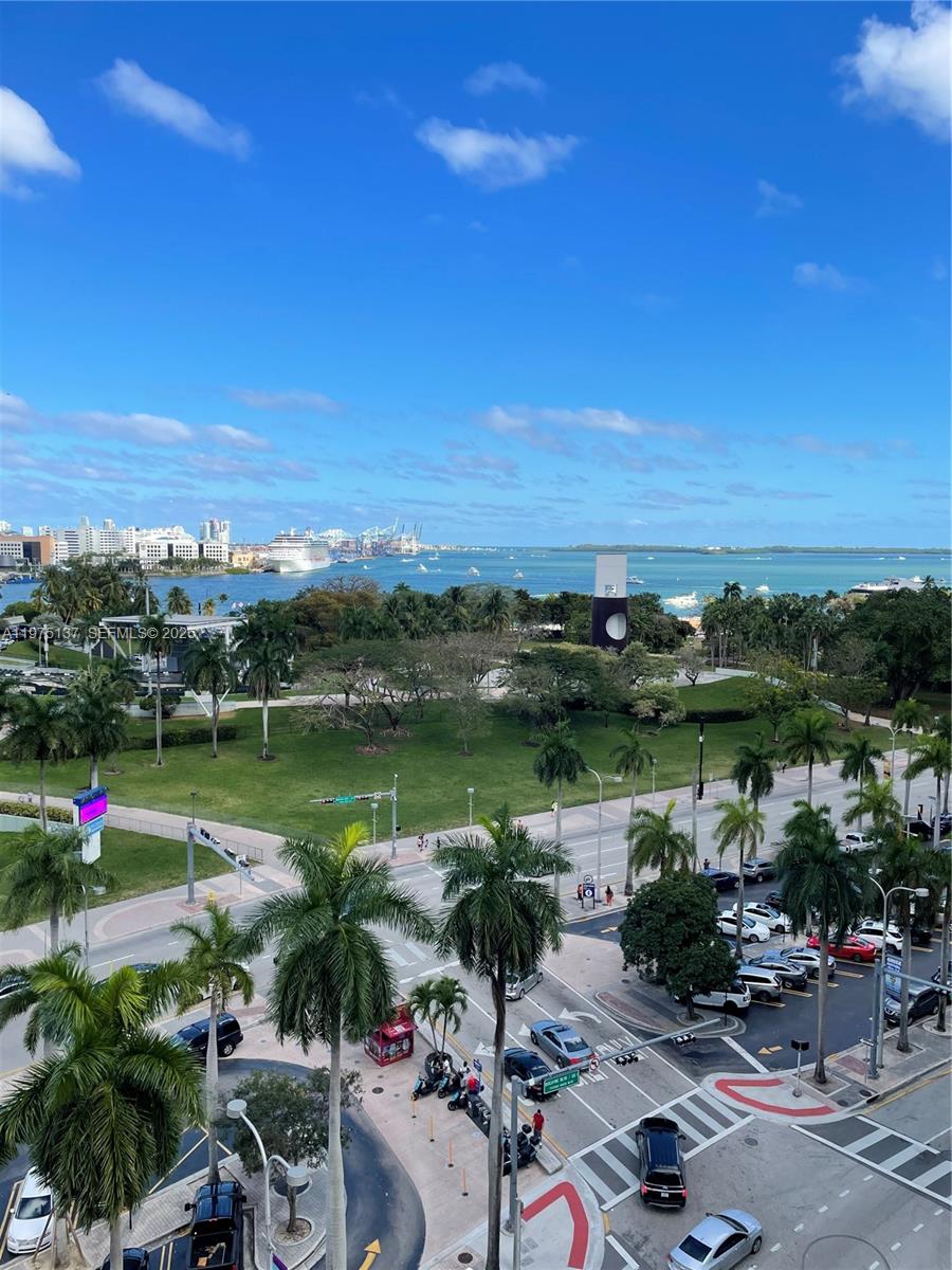 VIZCAYNE SOUTH CONDO - Residential Lease