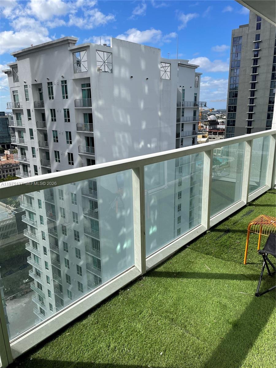 VIZCAYNE SOUTH CONDO - Residential Lease