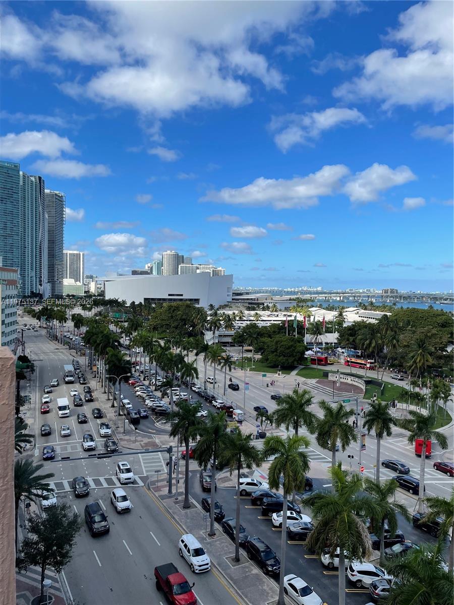 VIZCAYNE SOUTH CONDO - Residential Lease