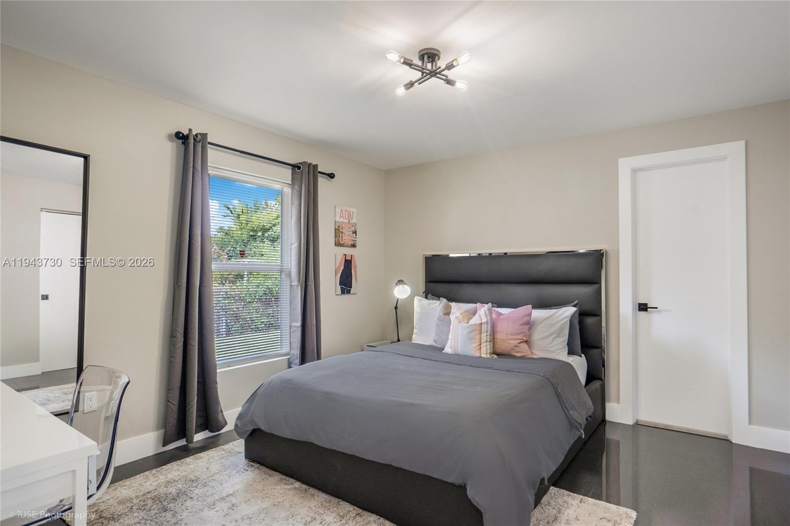 CRESTWOOD - Residential Lease