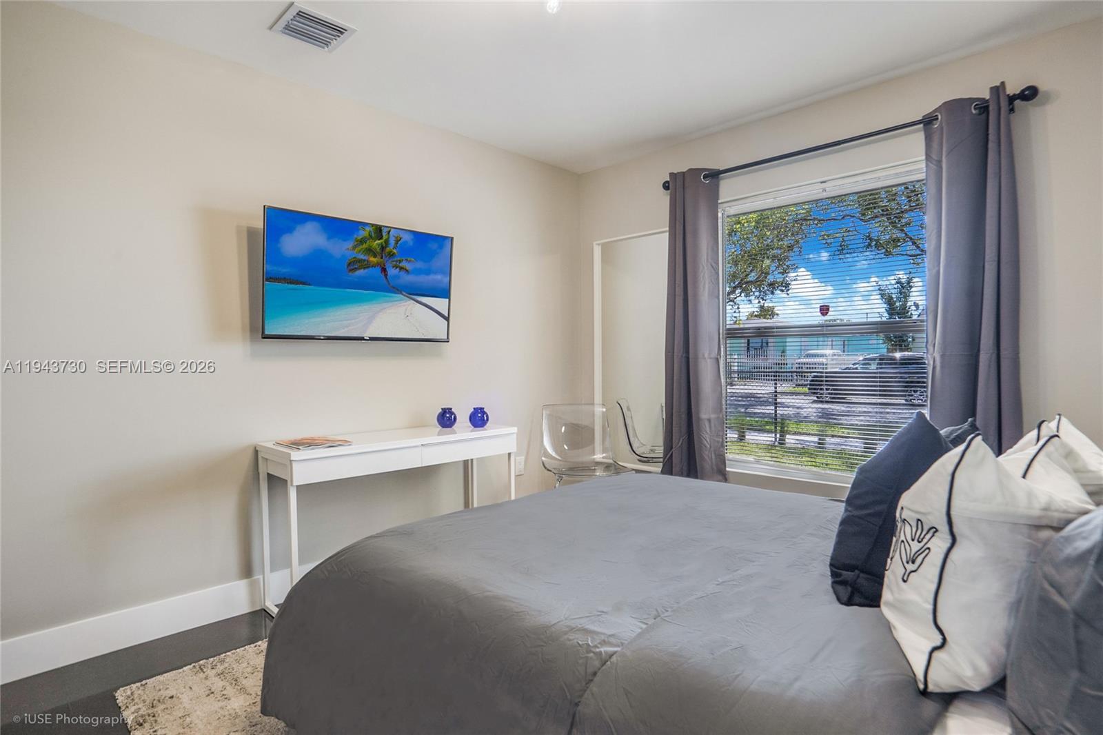 CRESTWOOD - Residential Lease