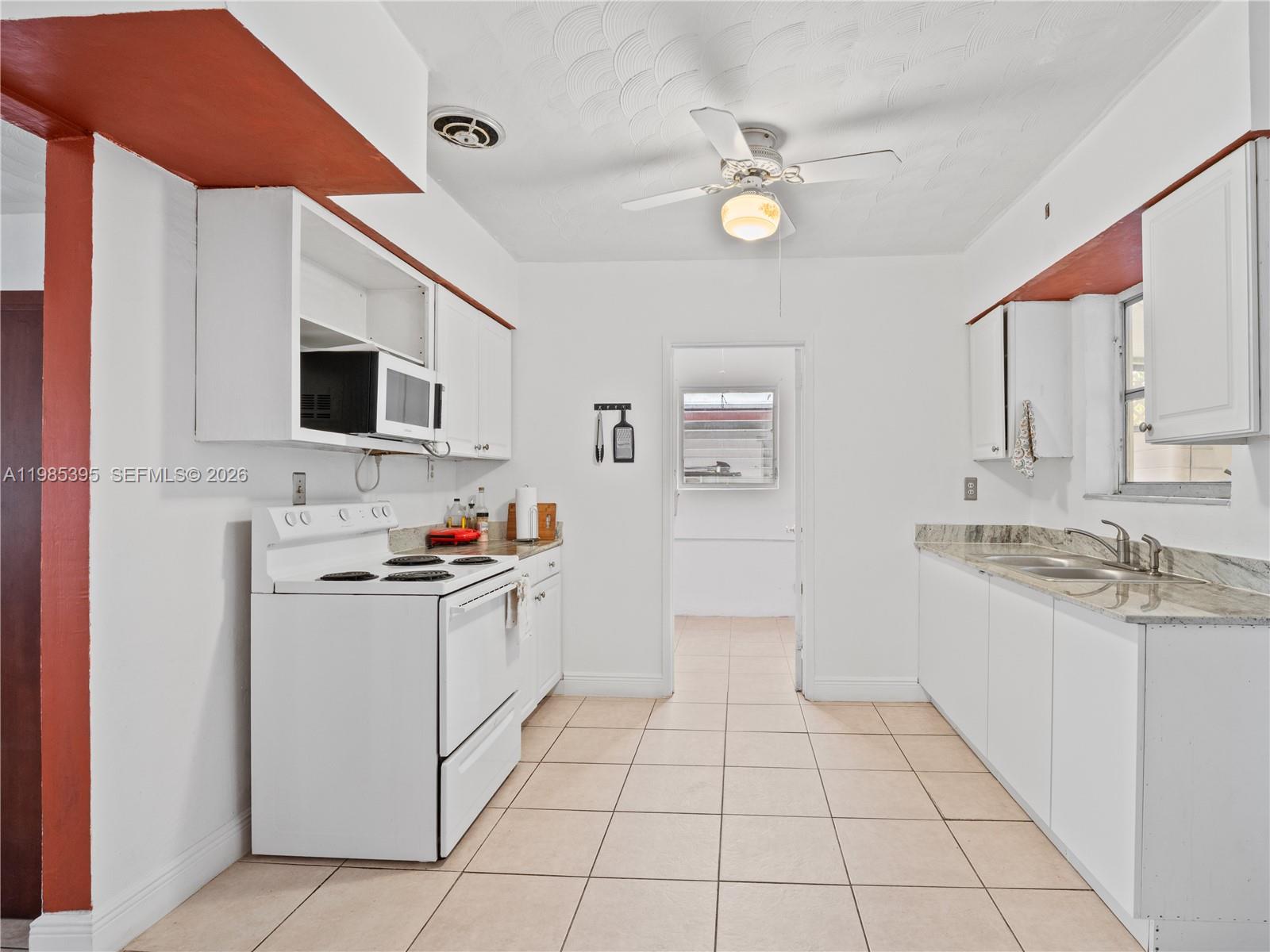 WELWYN MANOR - Residential