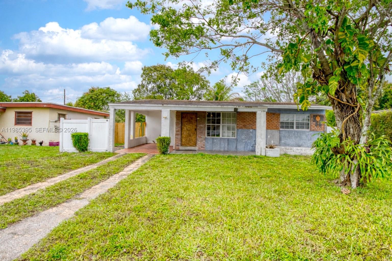 WELWYN MANOR - Residential