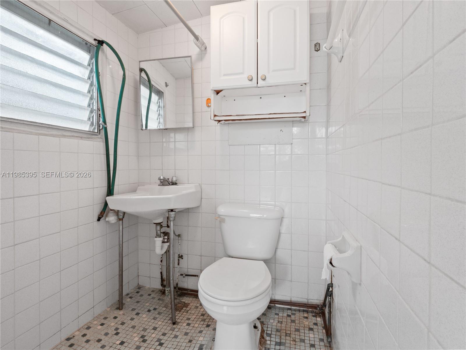 WELWYN MANOR - Residential