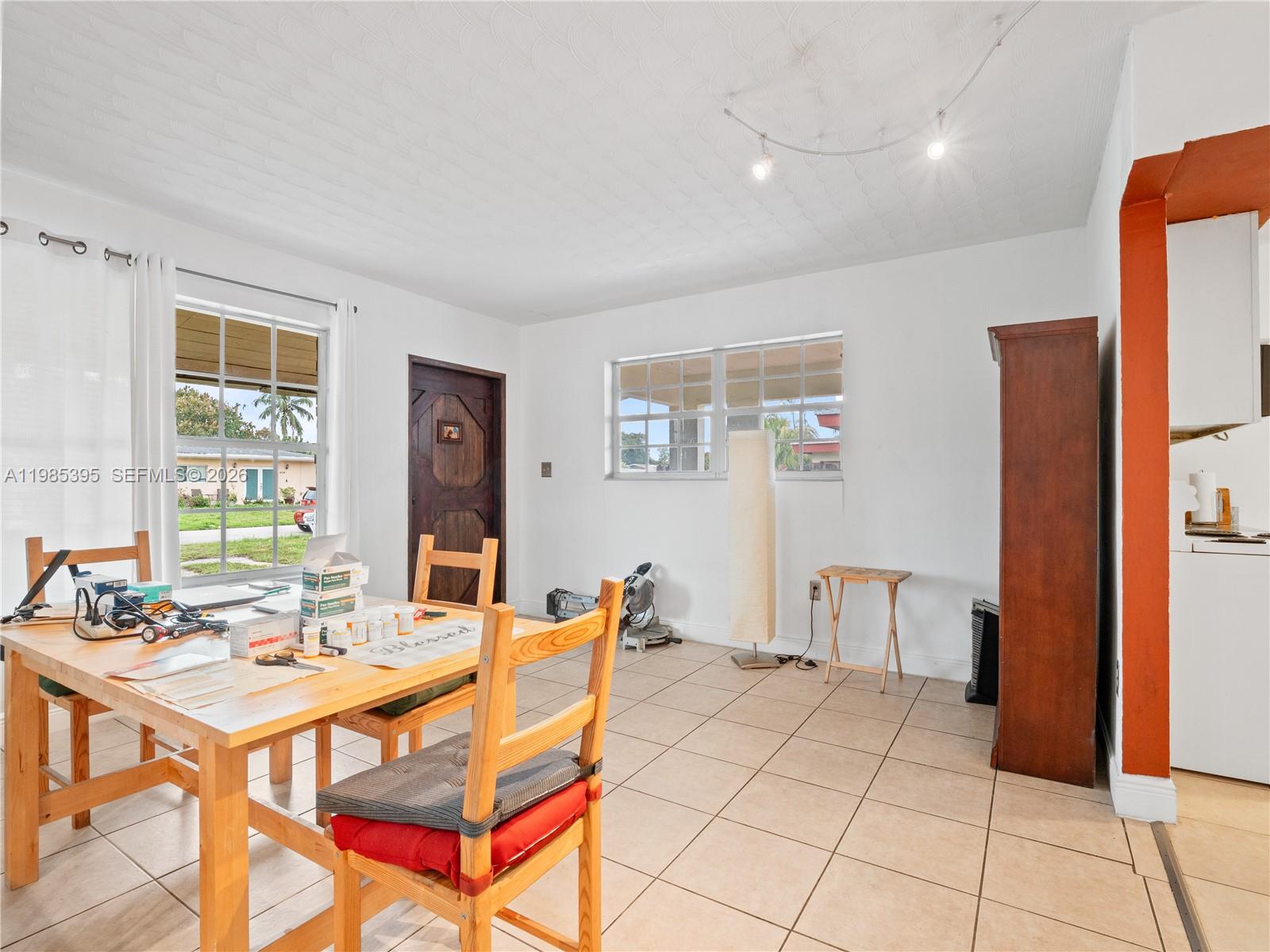 WELWYN MANOR - Residential