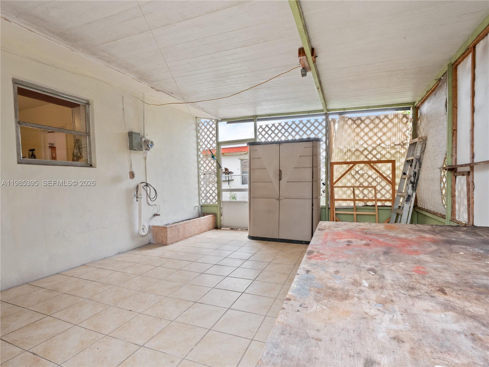 WELWYN MANOR - Residential