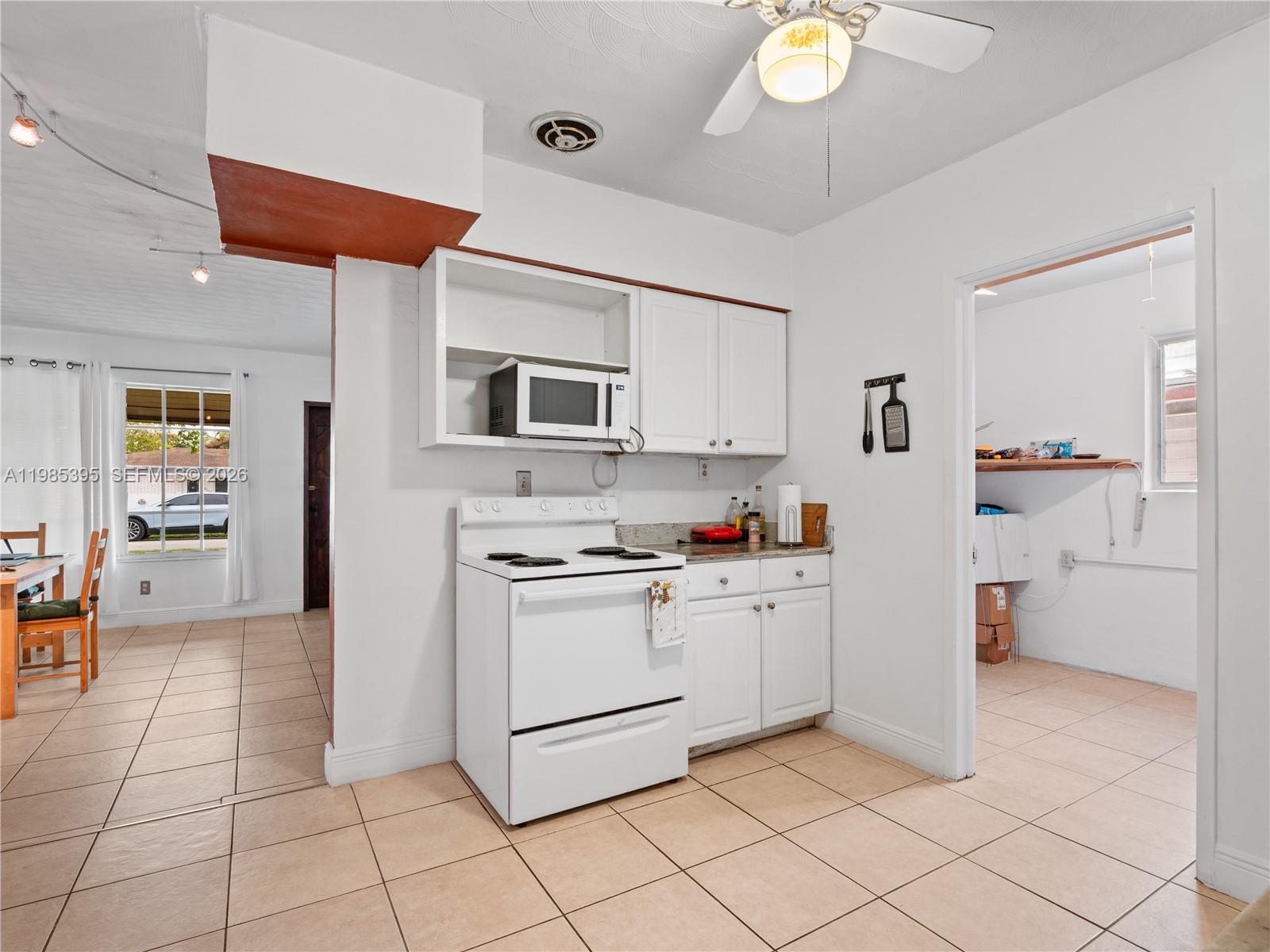 WELWYN MANOR - Residential