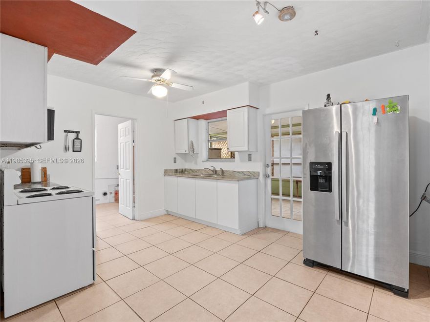Excellent value in a highly convenient Miramar/West Hollywood location. This single-family home is just minutes from 441, the Turnpike, and a wide range of shopping and dining options. Offering great potential for updates and customization, this is a perfect opportunity for buyers or investors to create value in a well-connected area.