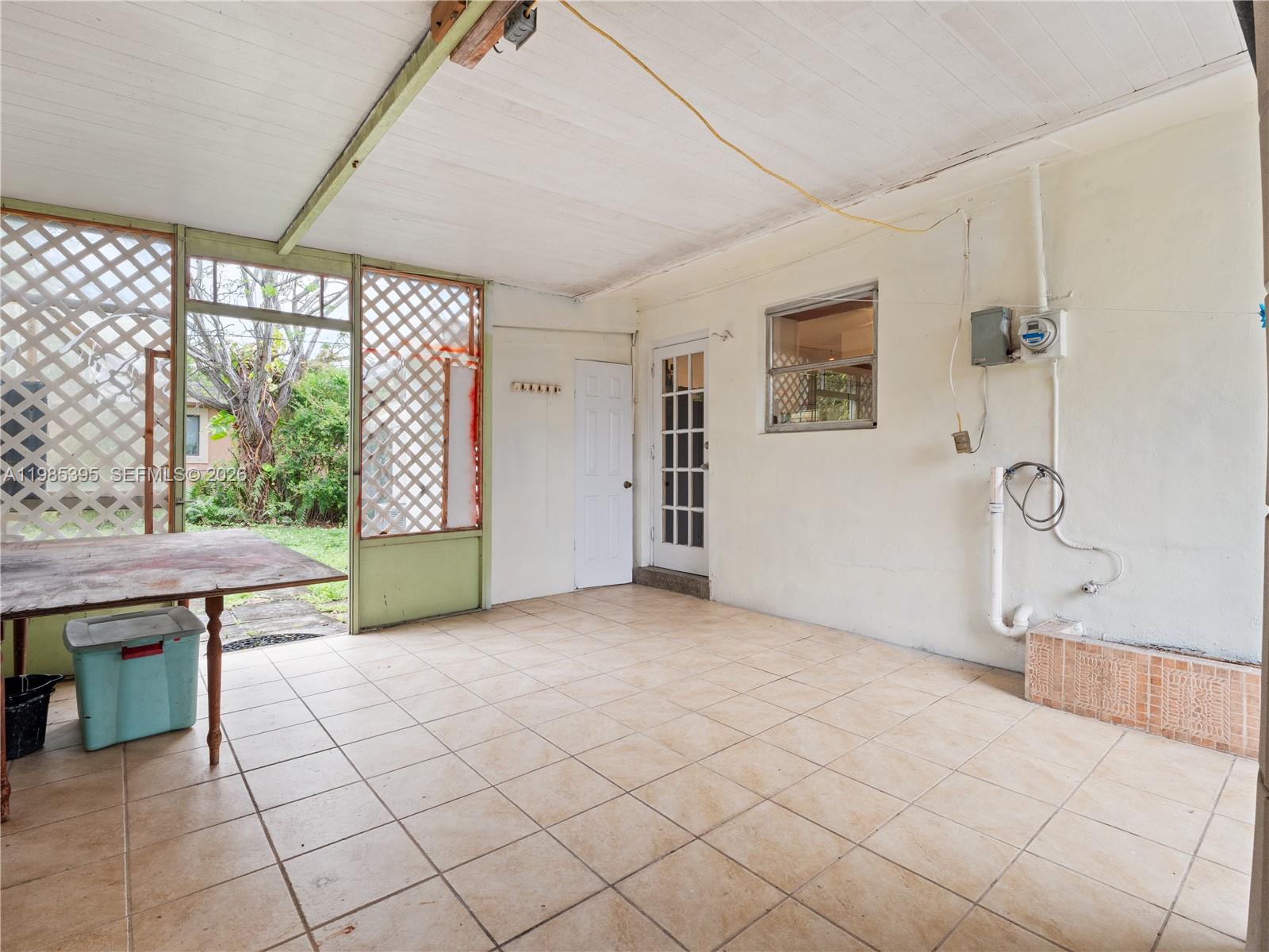 WELWYN MANOR - Residential