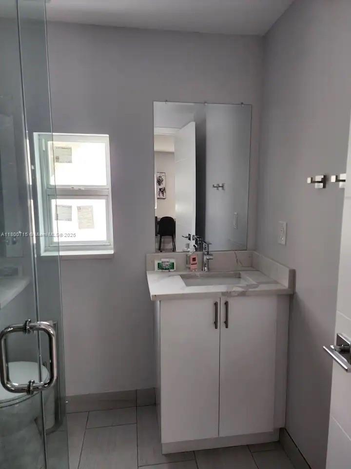 EASTVIEW - Residential Lease