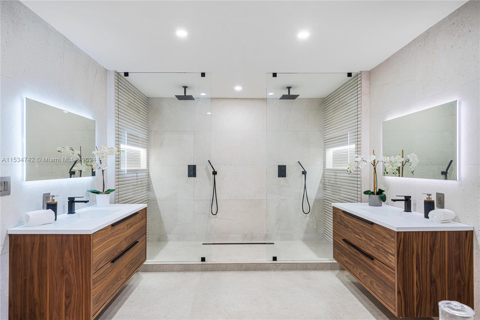 CORAL GABLE COUNTRY CLUB - Residential