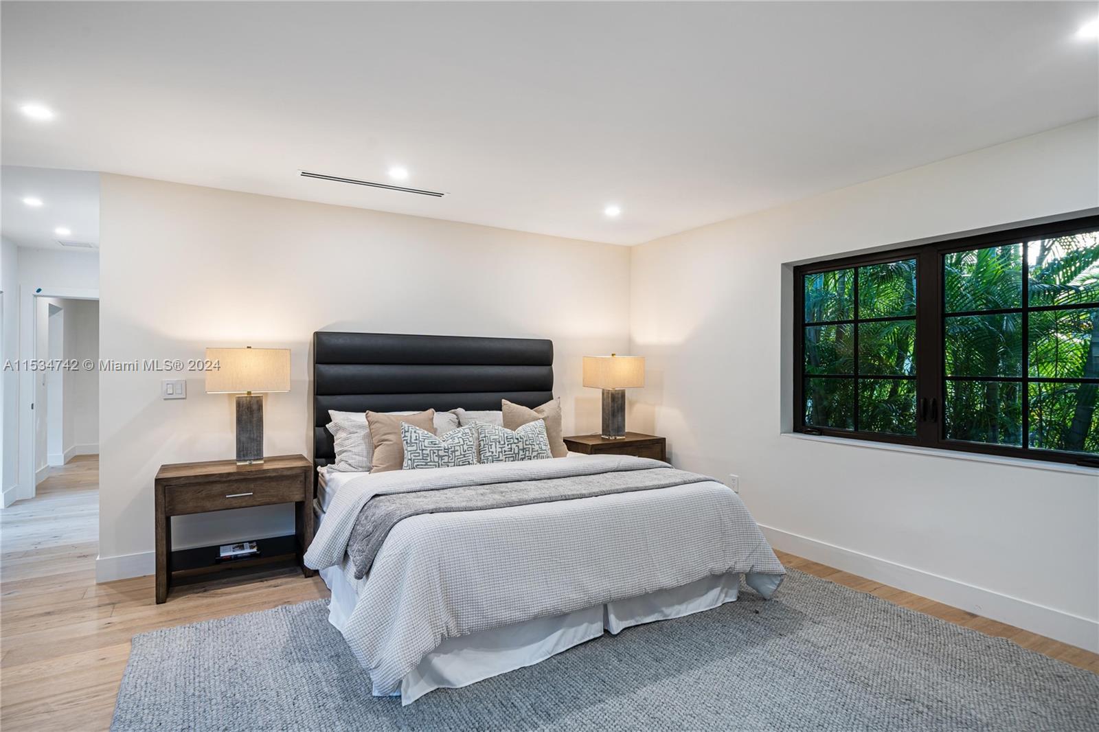 CORAL GABLE COUNTRY CLUB - Residential