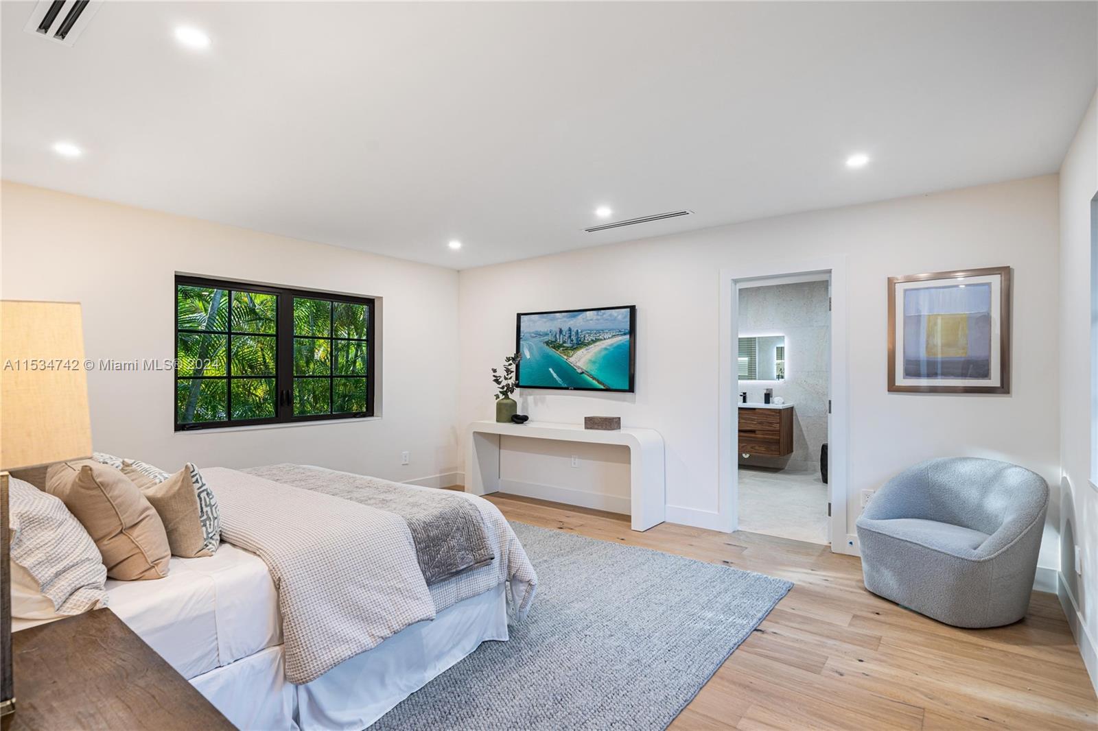 CORAL GABLE COUNTRY CLUB - Residential