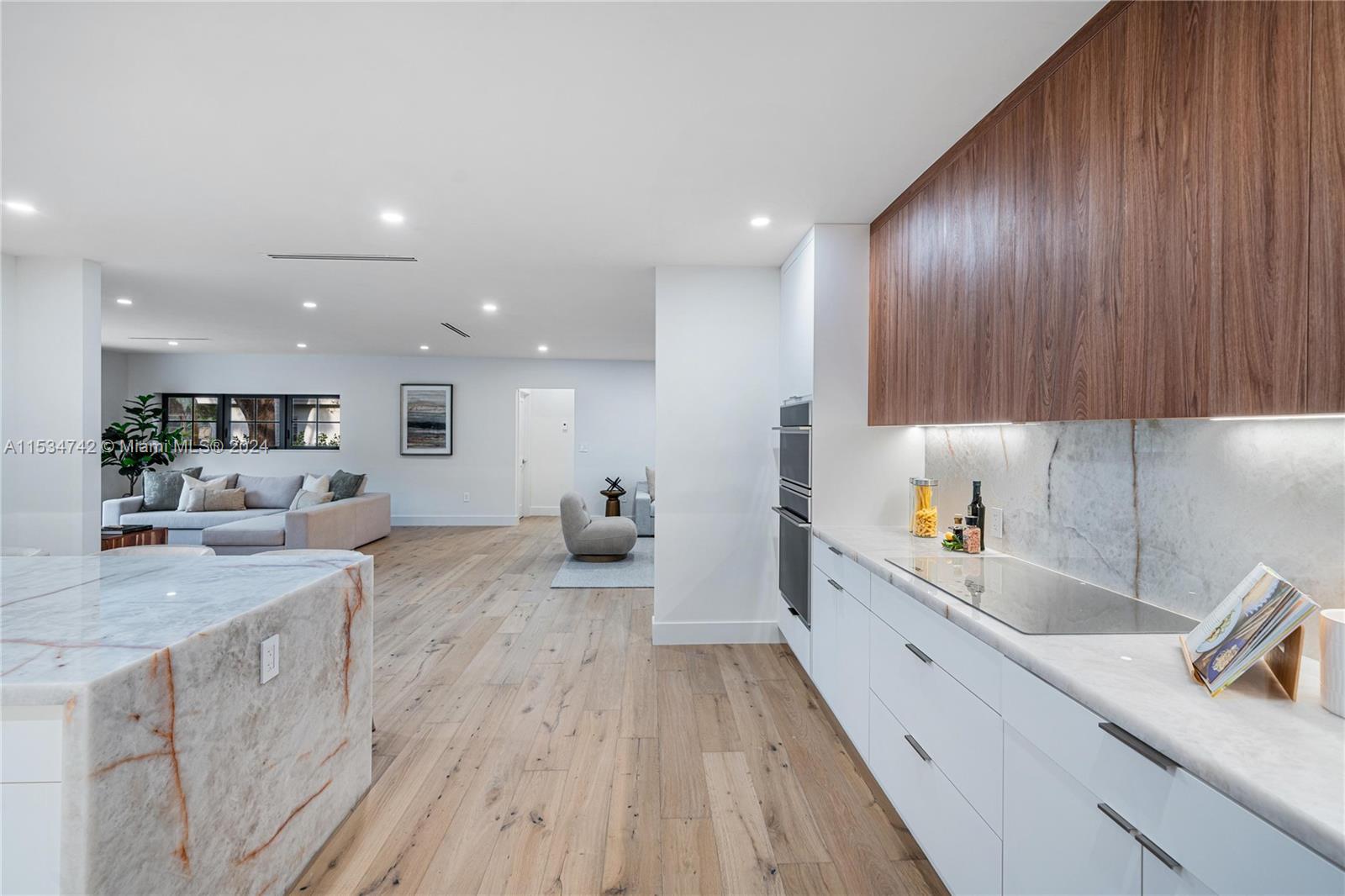 CORAL GABLE COUNTRY CLUB - Residential