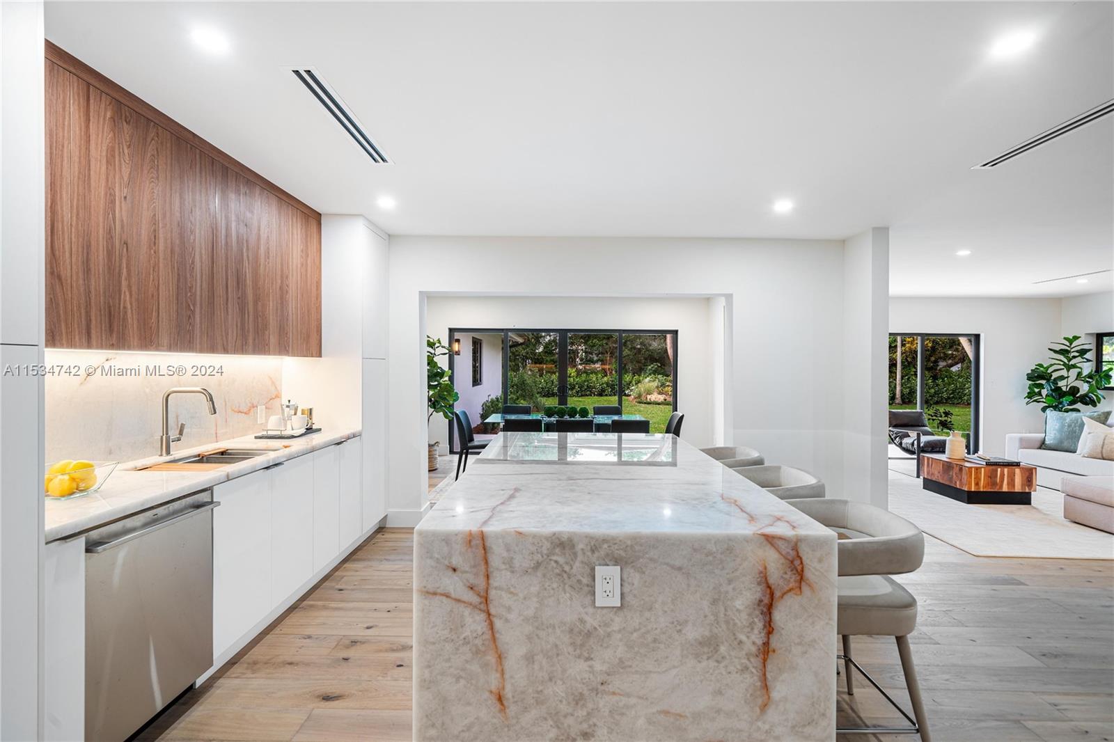 CORAL GABLE COUNTRY CLUB - Residential