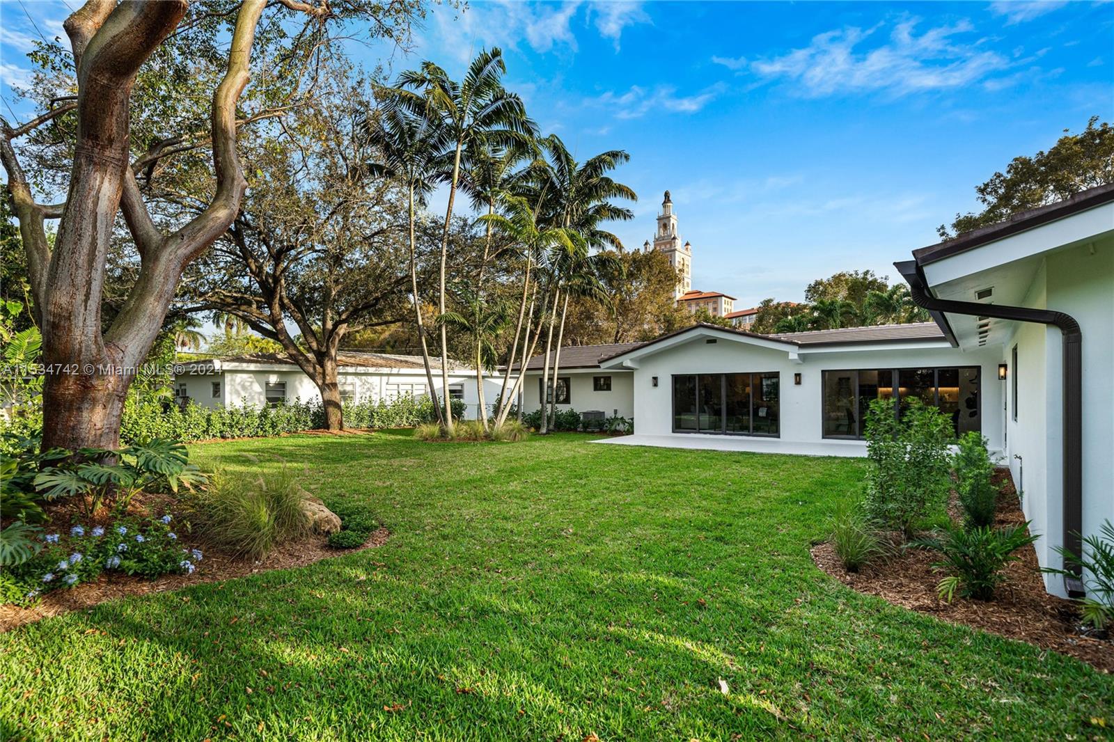 CORAL GABLE COUNTRY CLUB - Residential