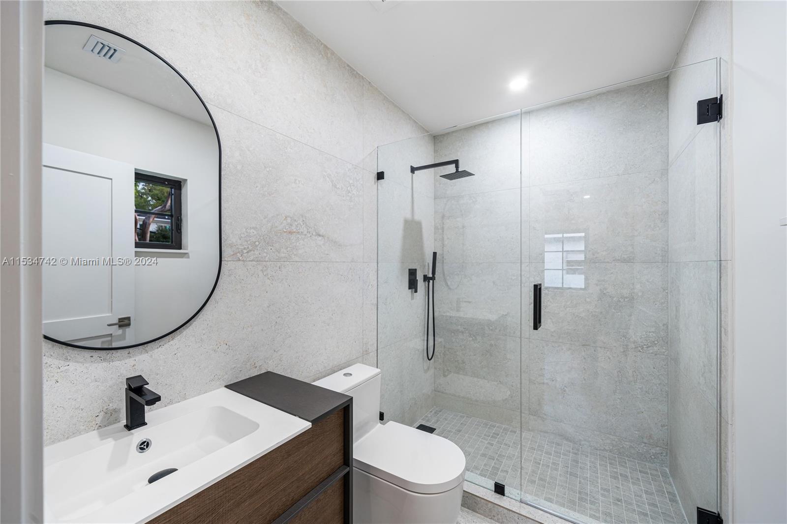 CORAL GABLE COUNTRY CLUB - Residential