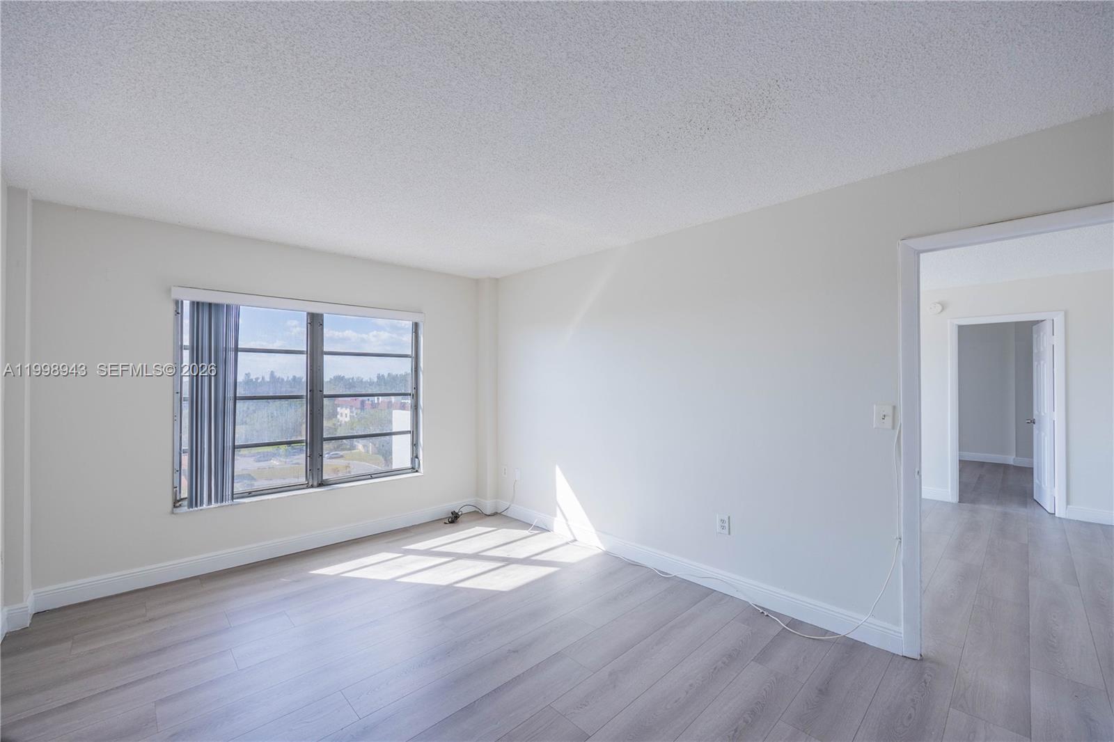 MANORS OF INVERRARY XII - Residential Lease