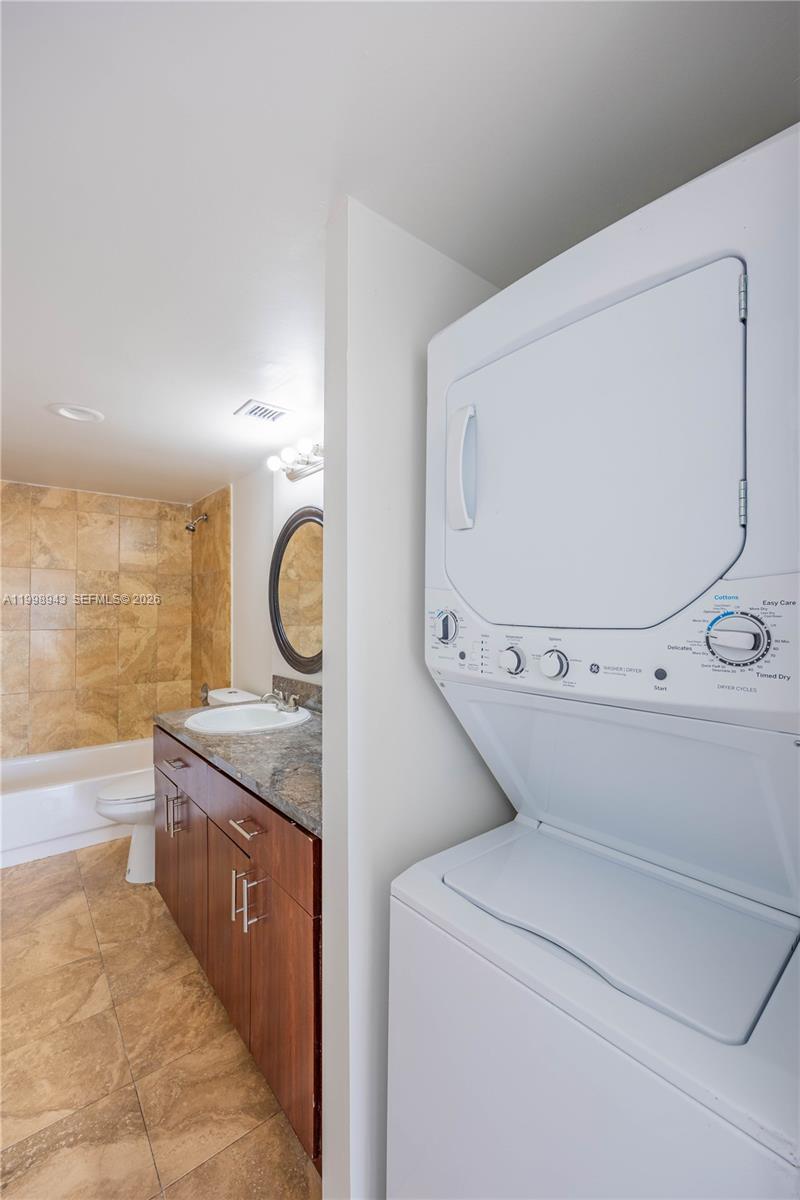 MANORS OF INVERRARY XII - Residential Lease