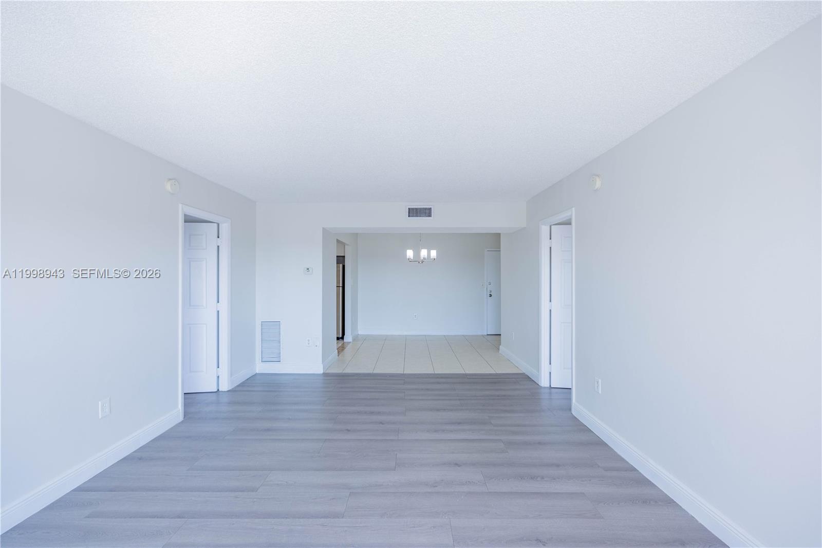 MANORS OF INVERRARY XII - Residential Lease