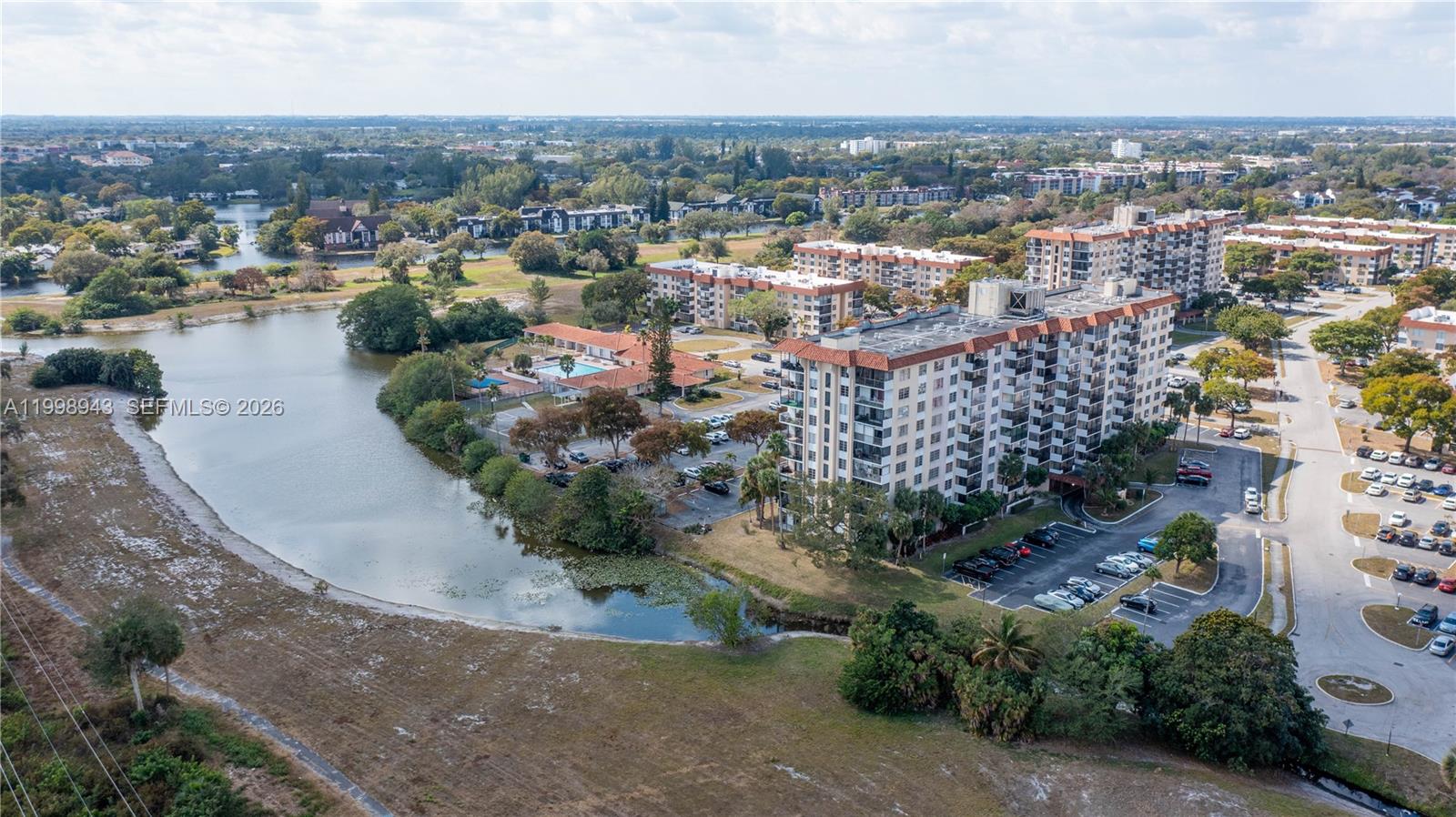 MANORS OF INVERRARY XII - Residential Lease