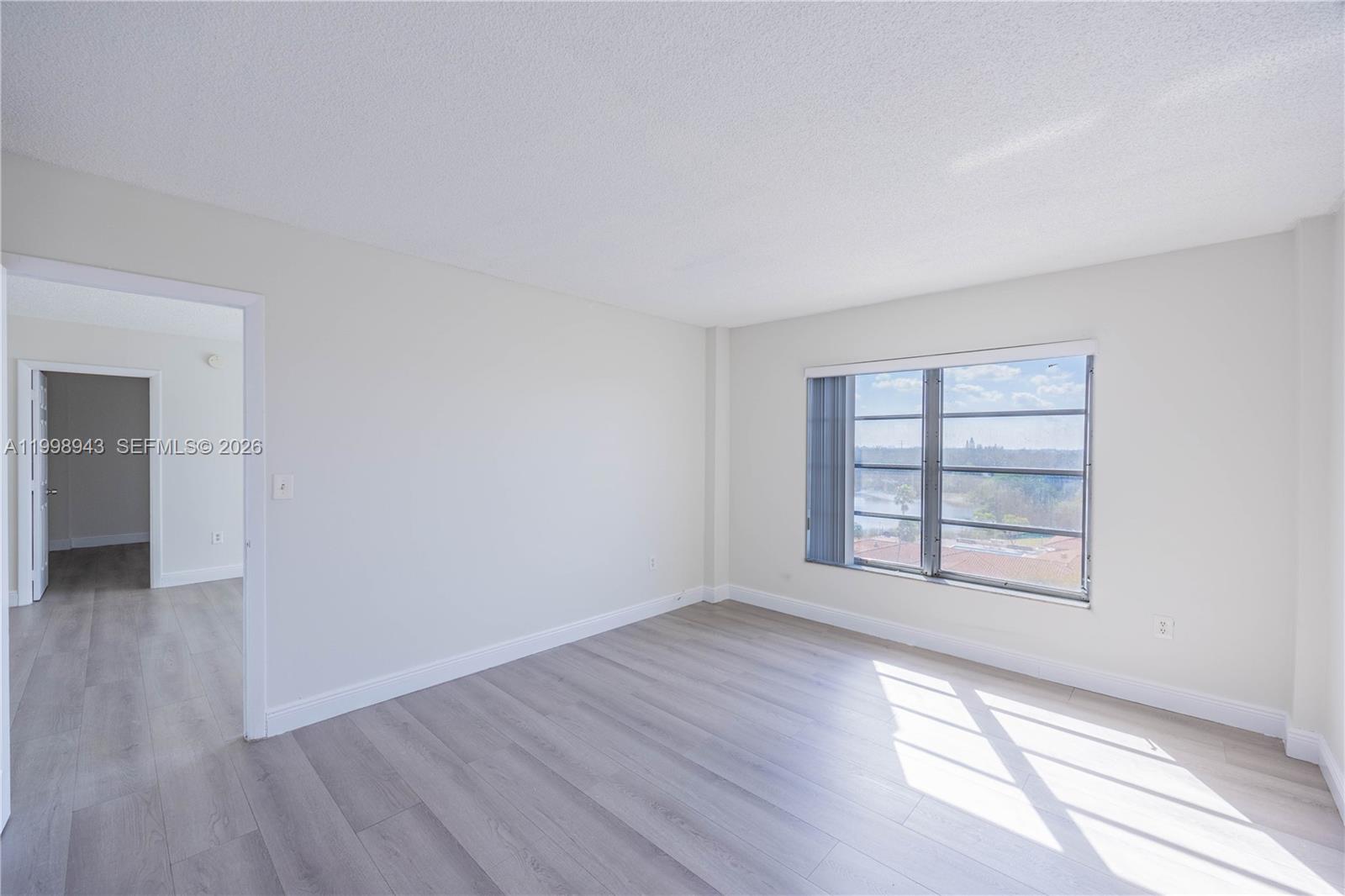 MANORS OF INVERRARY XII - Residential Lease