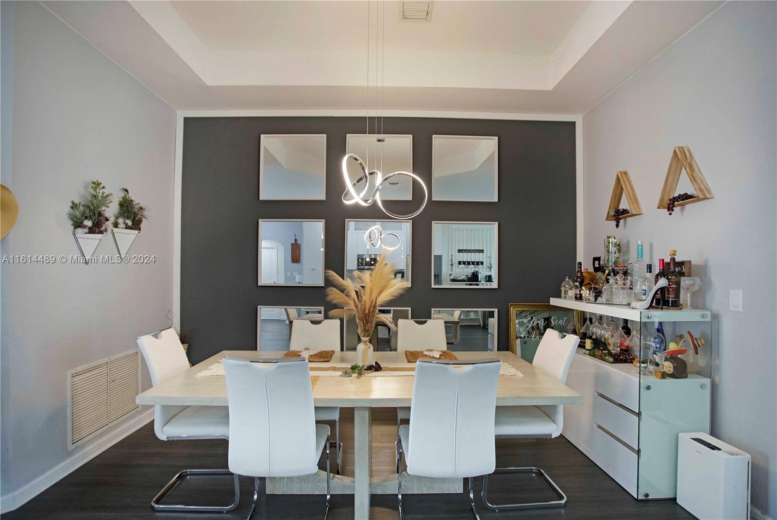 EFM ESTATES SECTIONS TWO - Residential