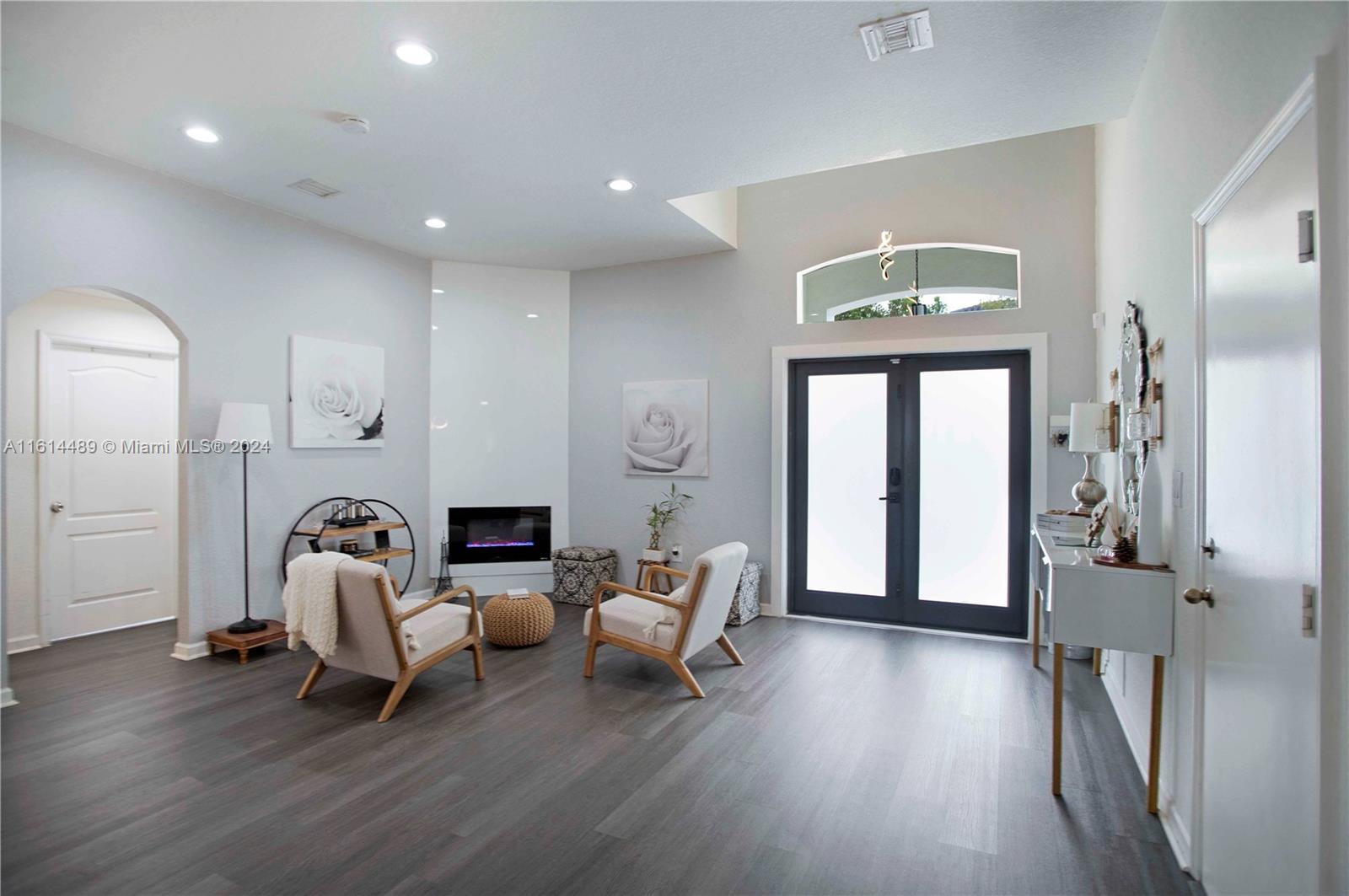 EFM ESTATES SECTIONS TWO - Residential