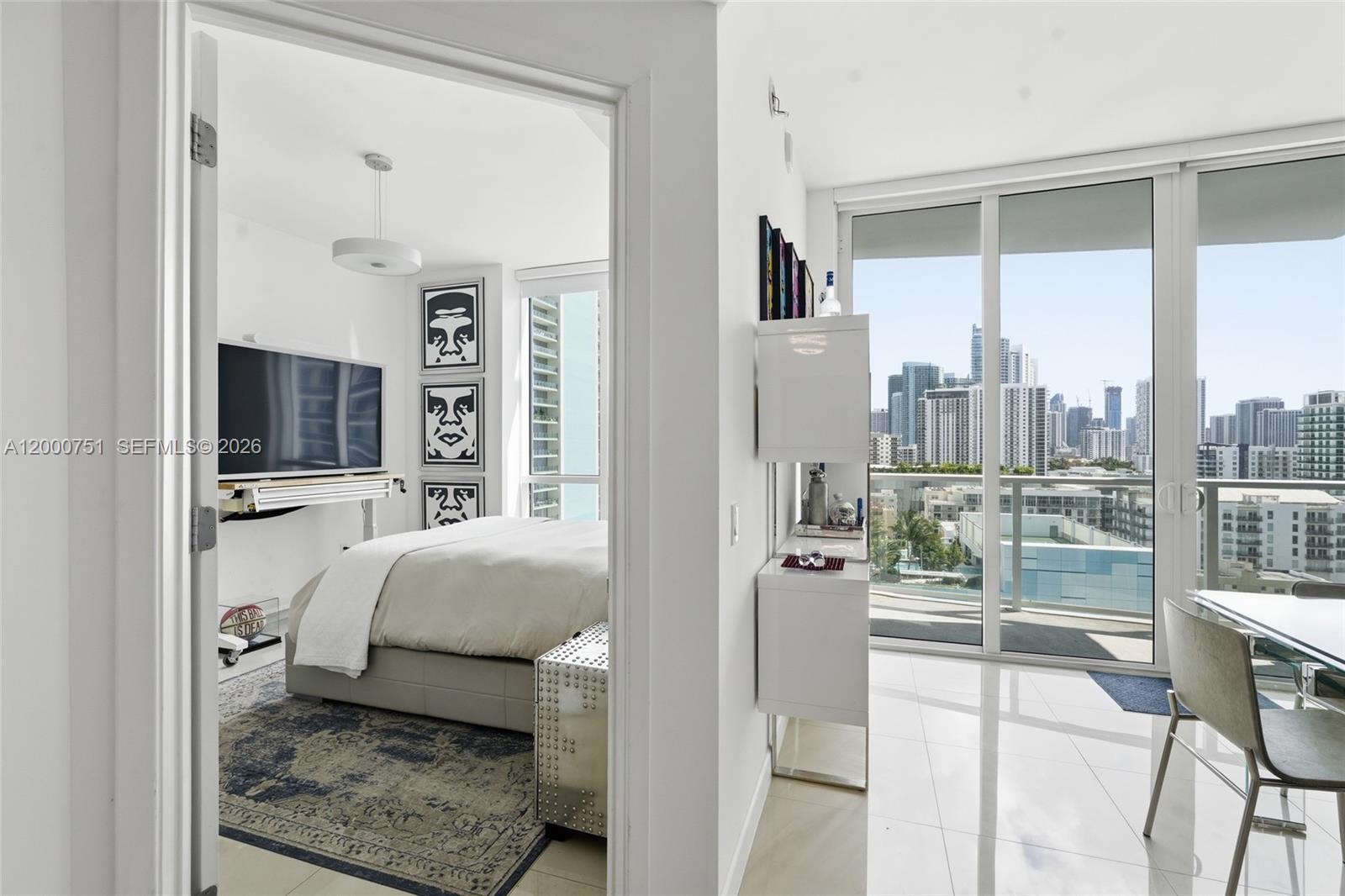 THE CRIMSON CONDO - Residential Lease