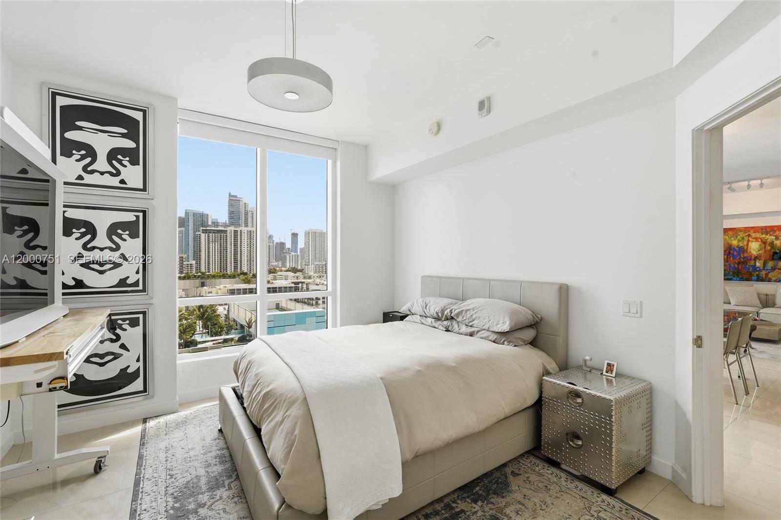 THE CRIMSON CONDO - Residential Lease